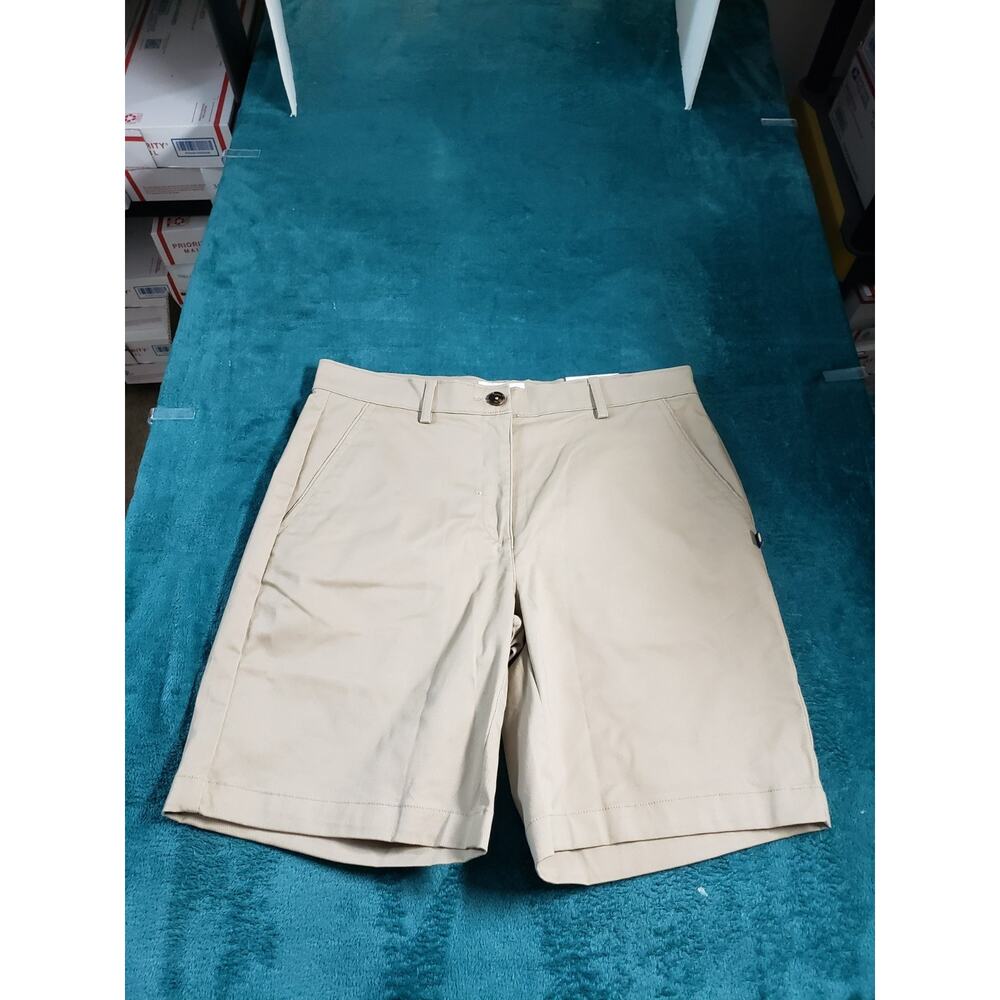 Dennis Shorts Size 11 Womens Beige Khaki Uniform Mid Rise Stretch Twill NWT